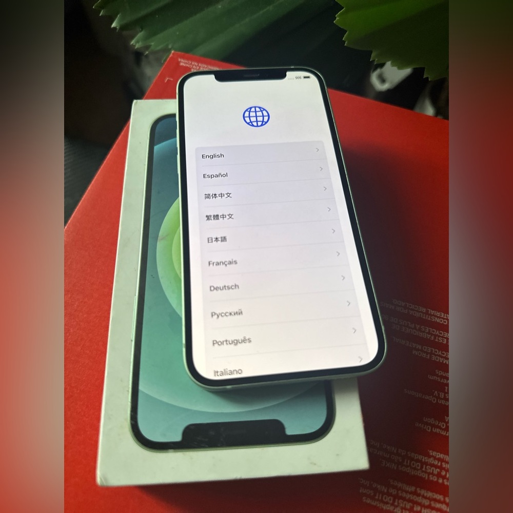 Apple iPhone 12 unlocked 64gb